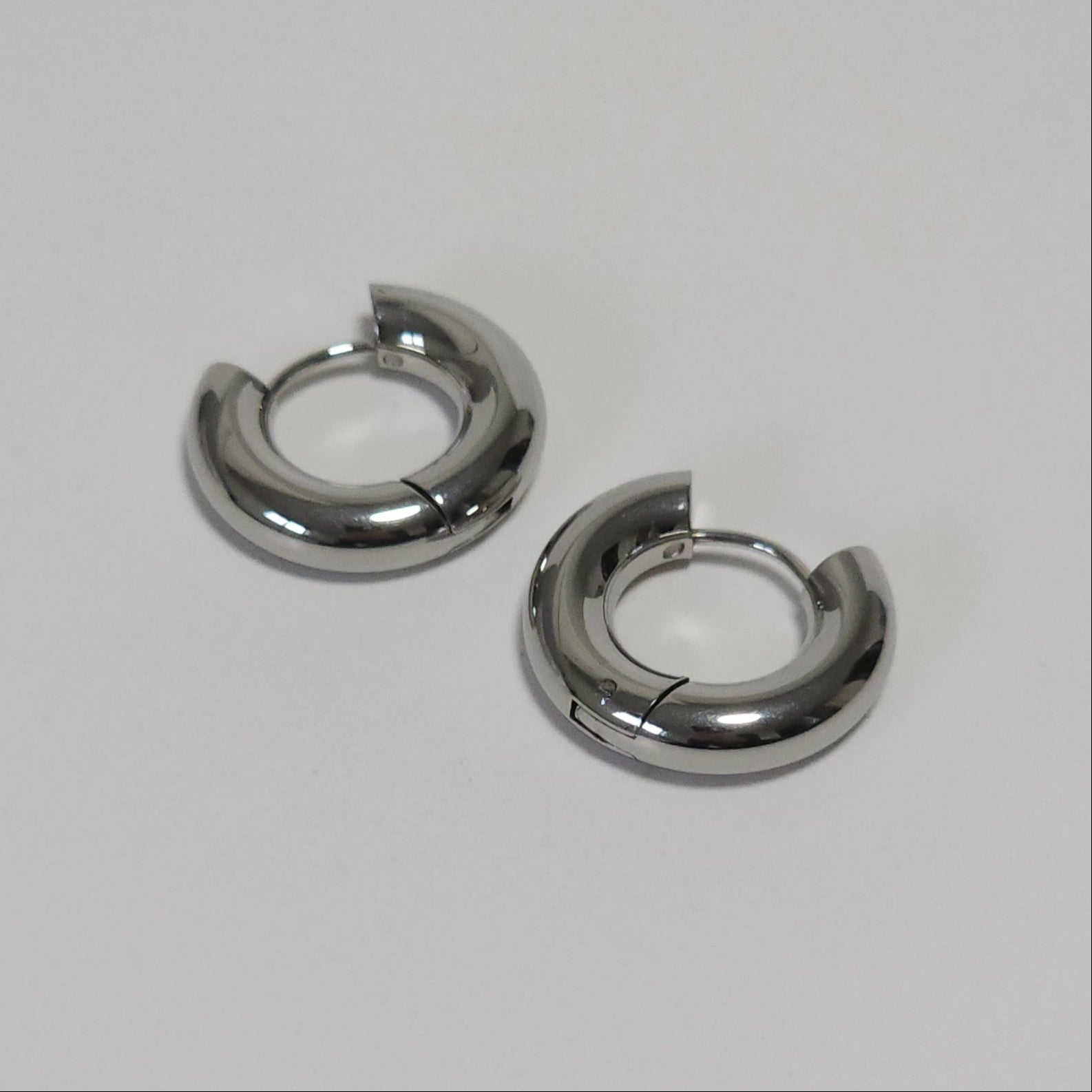Jaden Classic Hoop Earrings