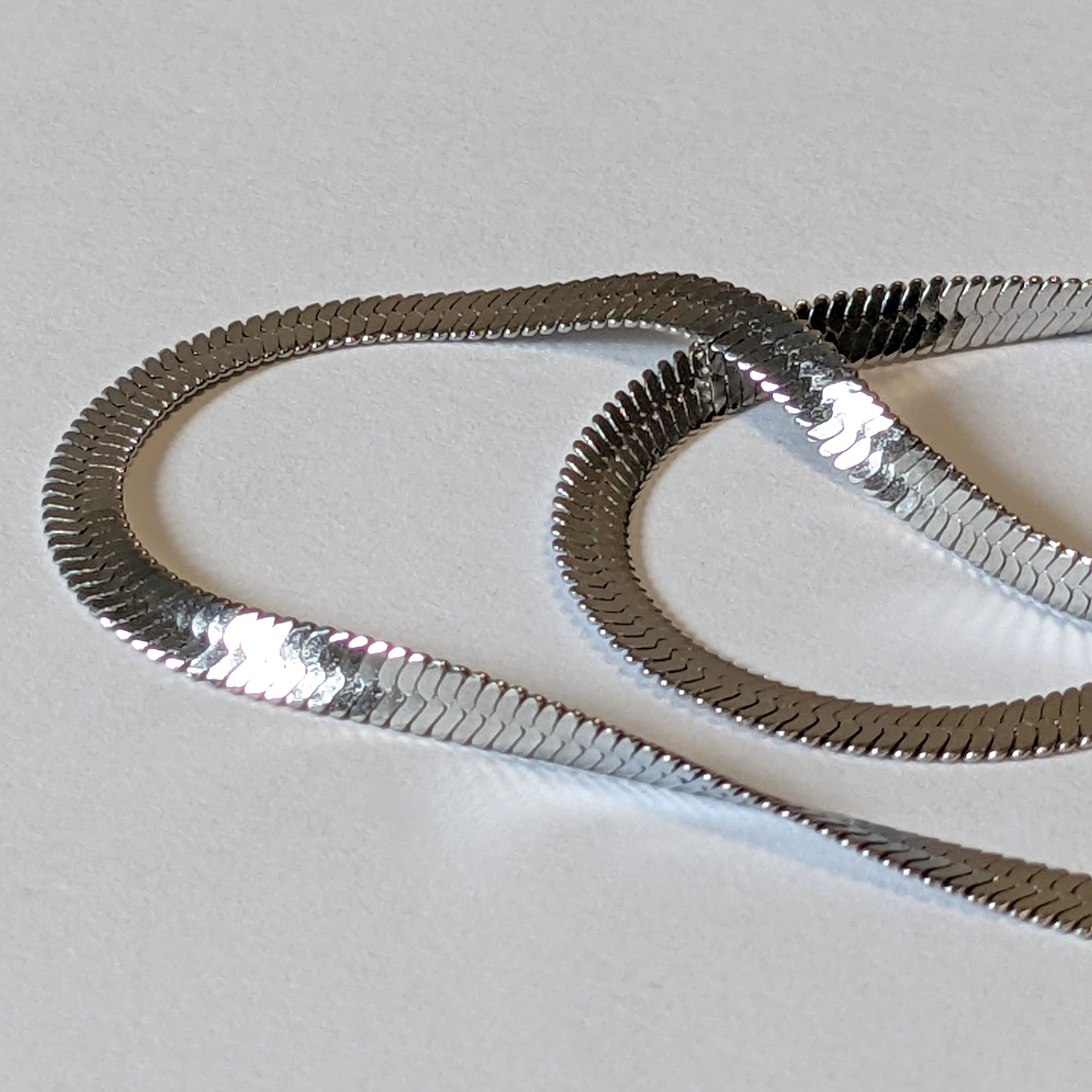 Mila Classic Herringbone Necklace