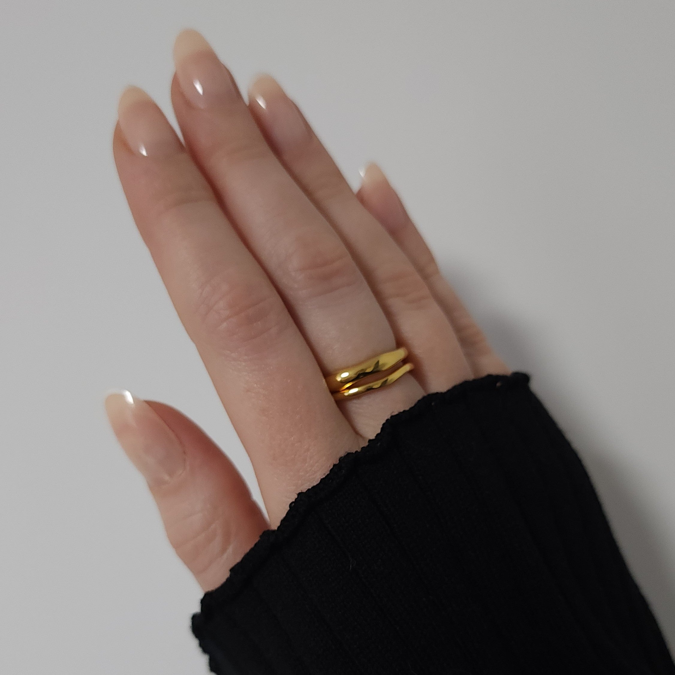 Tidal Irregular Band Ring - Cerise Jewelry