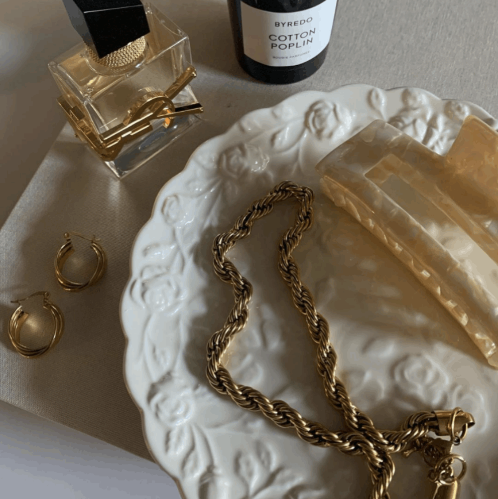 Amari Thick Rope Chain Necklace Gold Flatlay