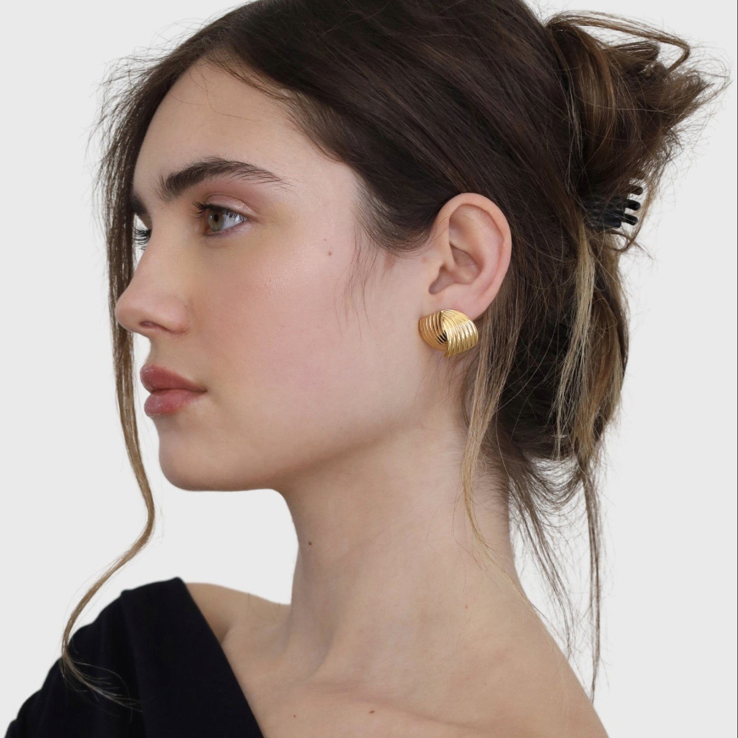 Cerise Jewelry Désirée Oversized Stud Earrings Gold