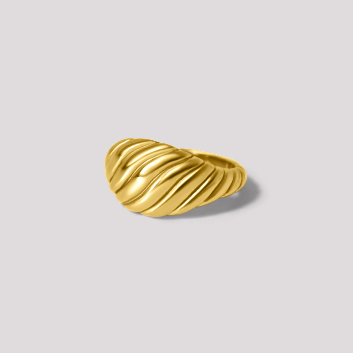 Josette Bold Croissant Ring Gold