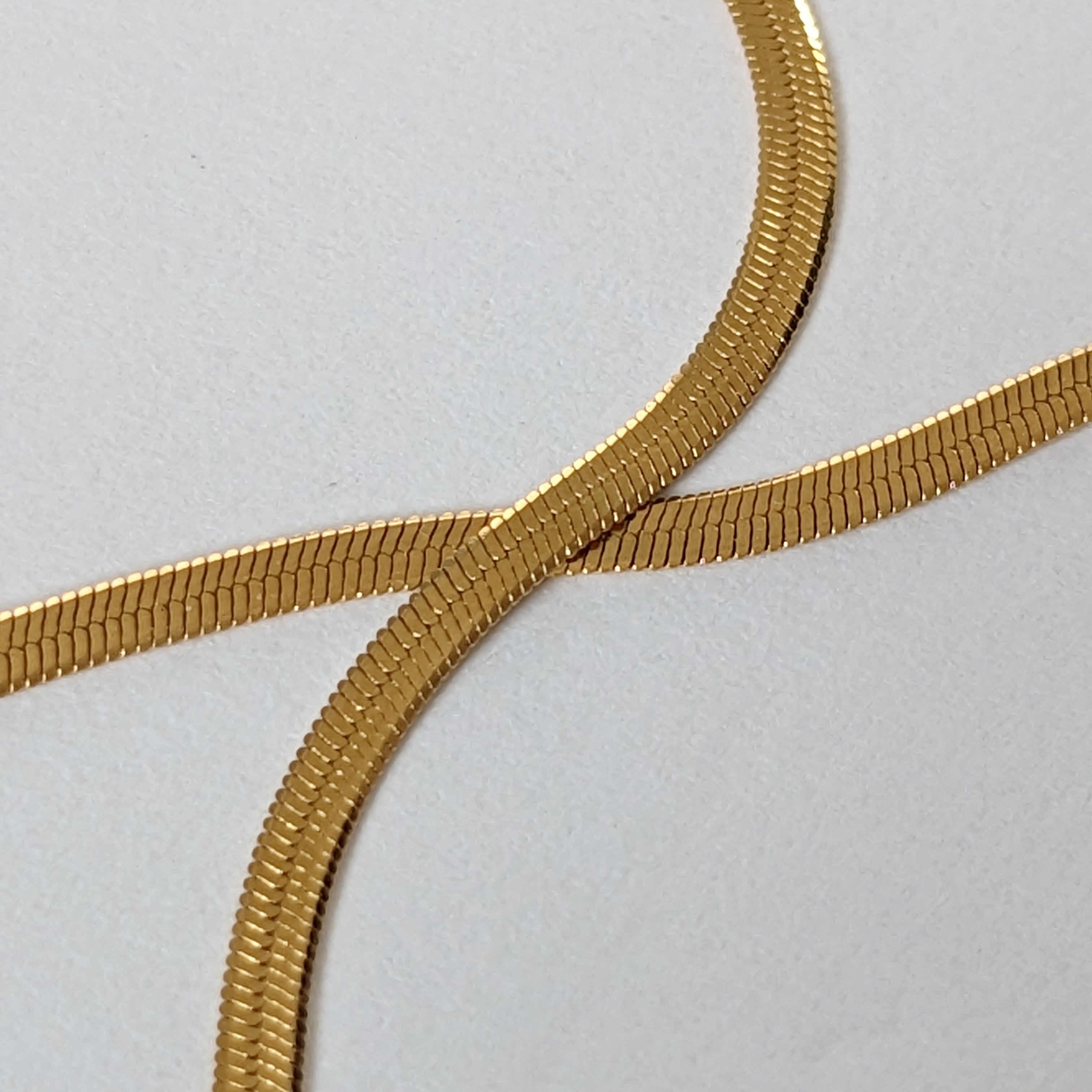Mila Classic 4mm Herringbone Necklace